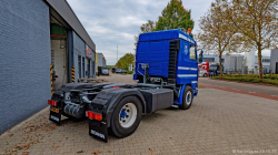 20251019-Tom-Holding-00097